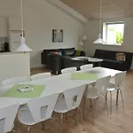 Apartament Fitting Landsbyferie *
