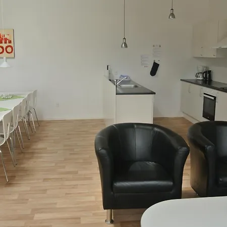 Apartment Fitting Landsbyferie